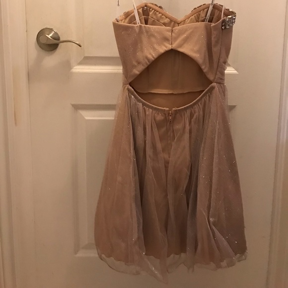 prom/ grad dress - Picture 2 of 2